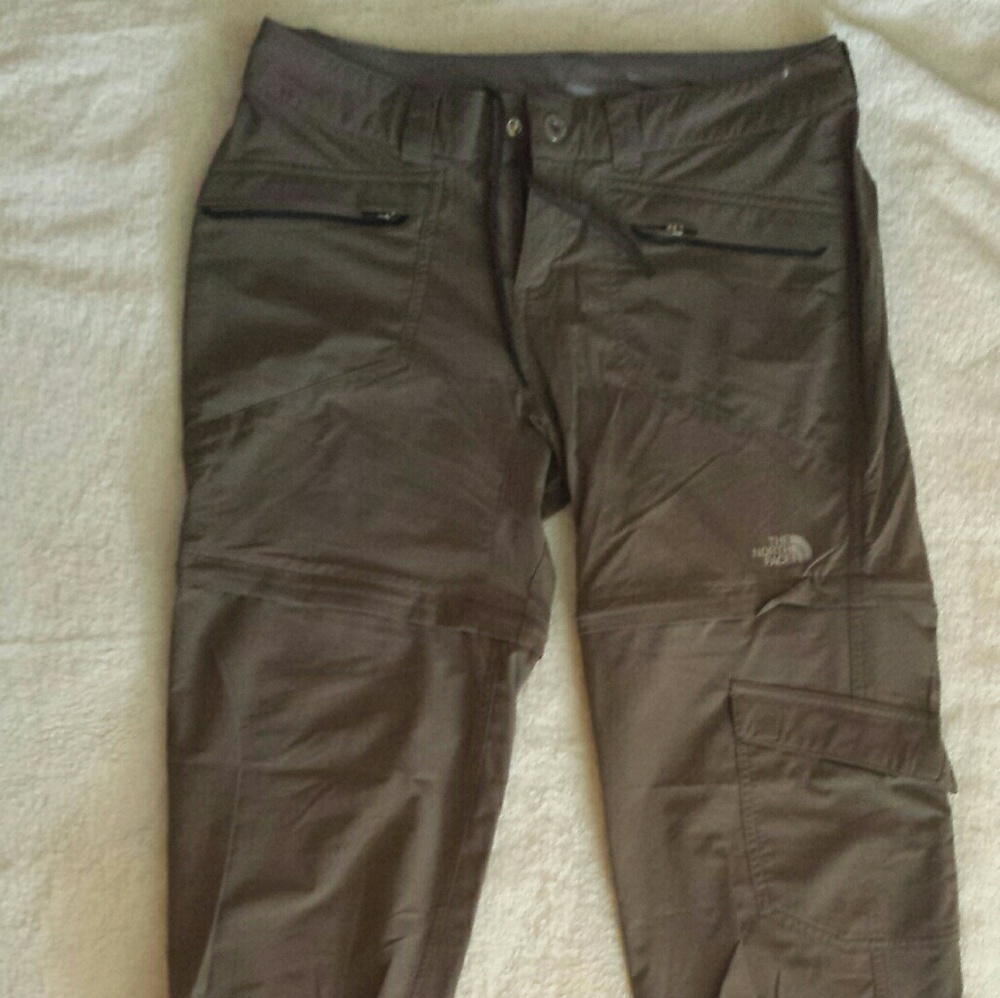 North face zip off short/pants/capri sz 6